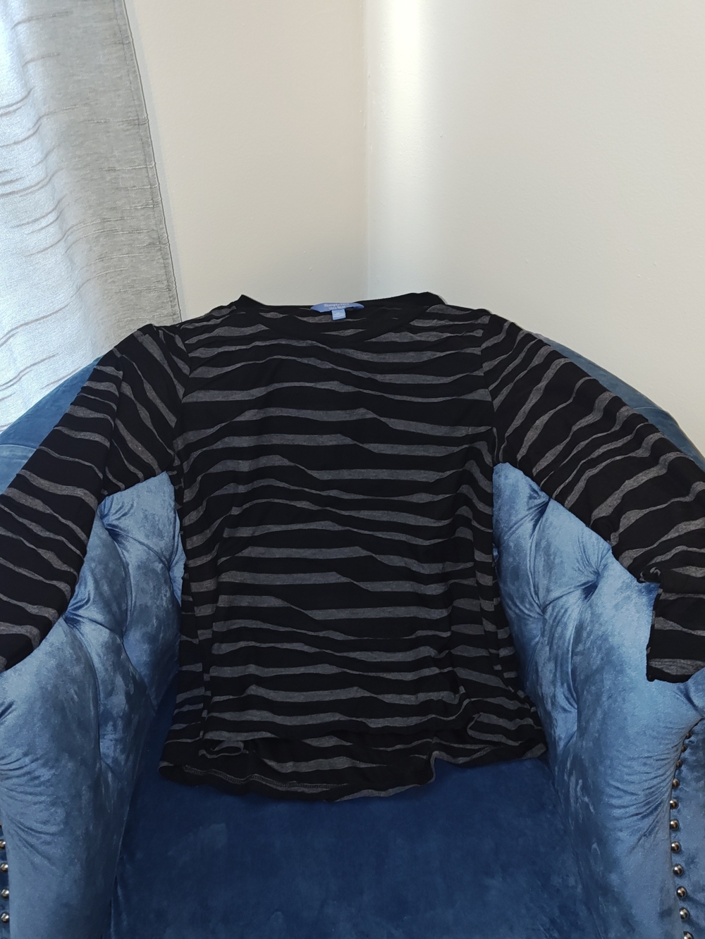 Simply Vera Vera Wang Black and Gray Striped Long-Sleeve Tee